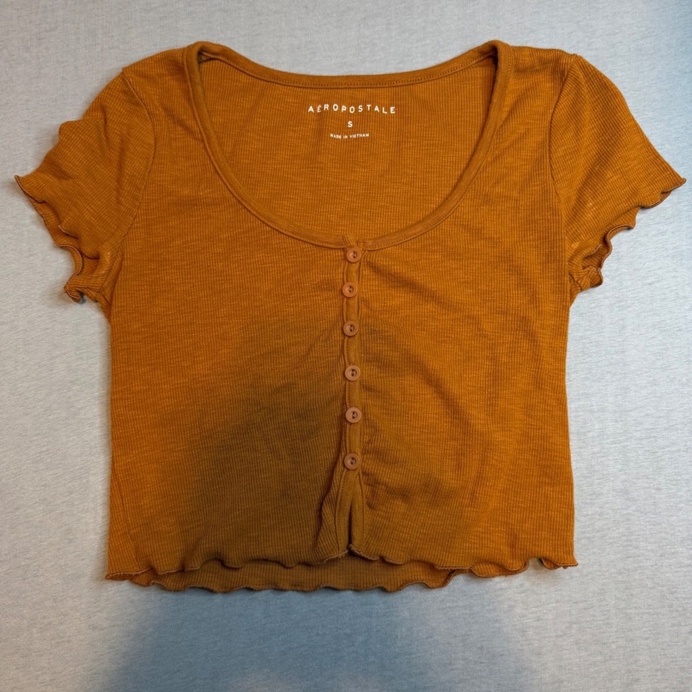 Aeropostale Womens Burnt rust Ribbed Button Front Crop Top Small‎